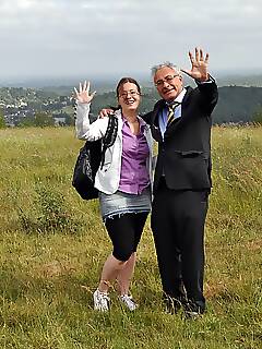 4220 dressed females photo