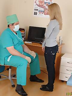 15530 gynecologist photo