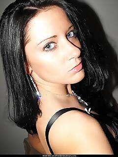 27060 lingerie photo