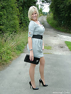 75830 sexy ladies photo