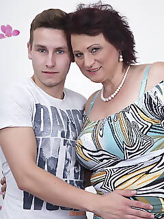 28680 sexual stimulation device photo